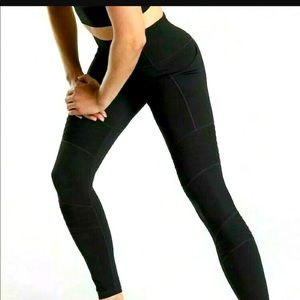 Athleta Inclination Moto Tight in Black, size Medium Tall